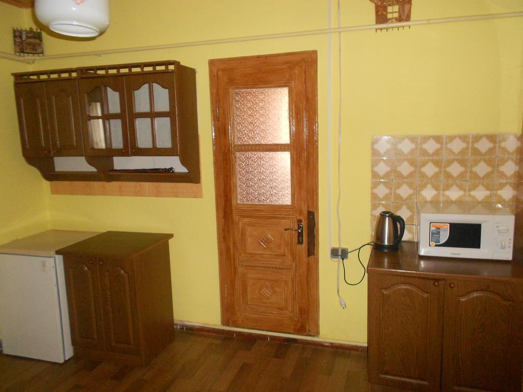 Sadyba Karpatskyi Vedmid Kosiv Exterior foto